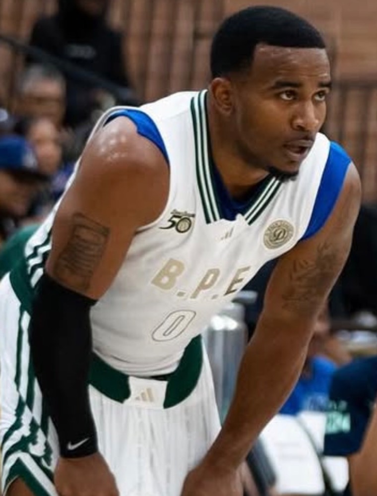 Damian "EA"