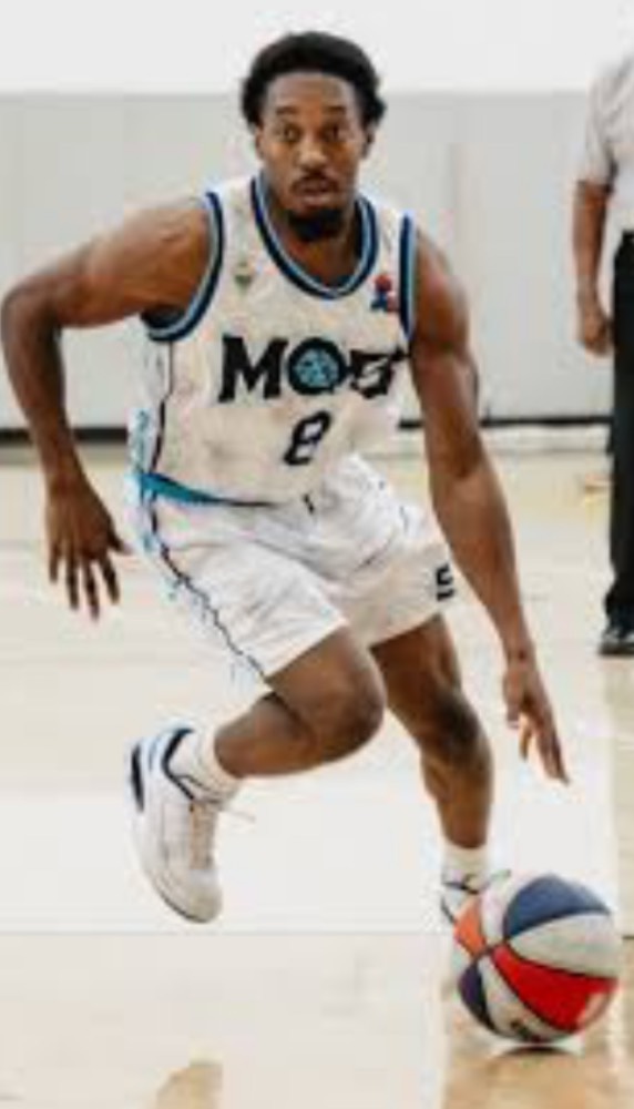 Dezmond Shelby